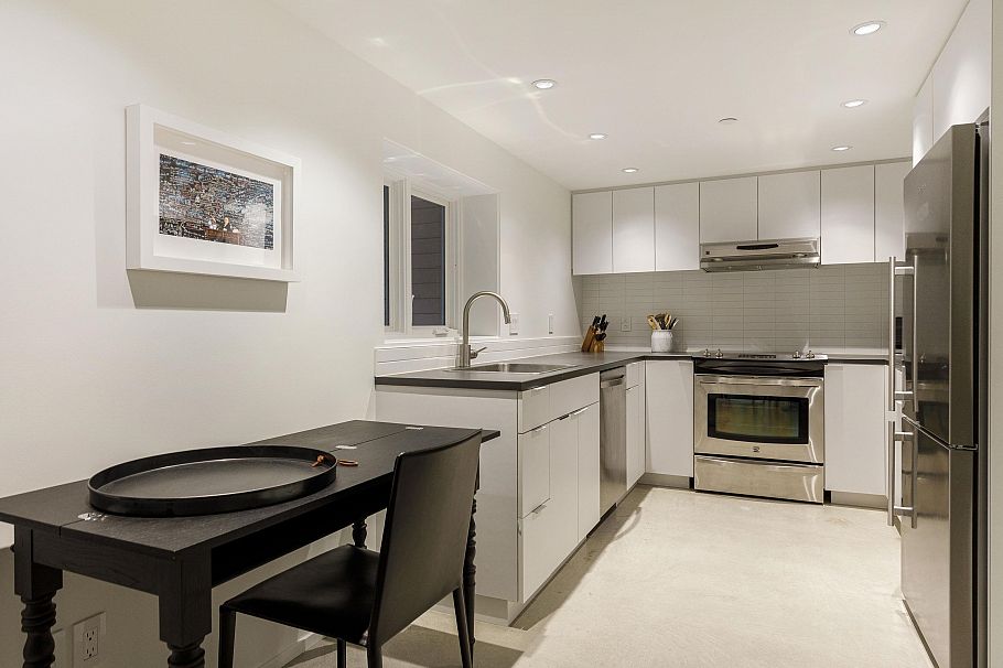 1643 Collingwood Street Vancouver, BC - 27