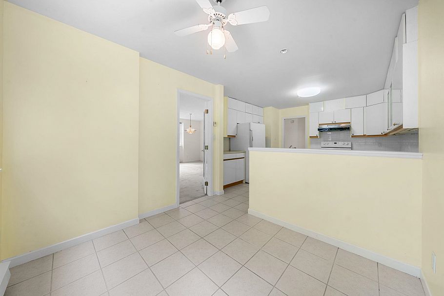 13 2425 Edgemont Boulevard North Vancouver, BC - 21