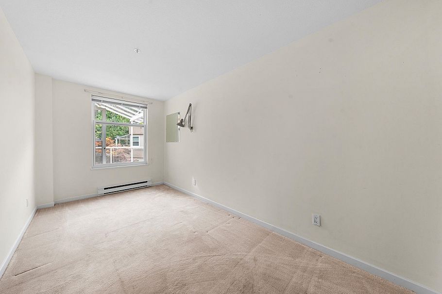 13 2425 Edgemont Boulevard North Vancouver, BC - 36