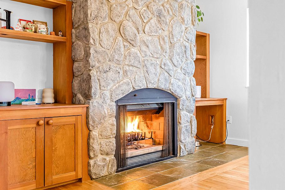 5709 Owl Court North Vancouver, BC - 18