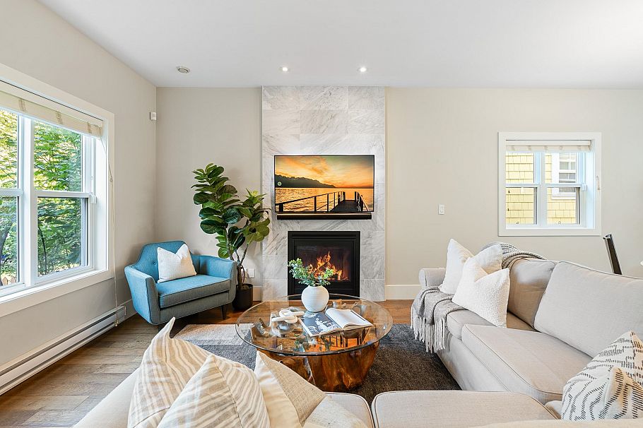 938 E 20th Avenue Vancouver, BC - 6