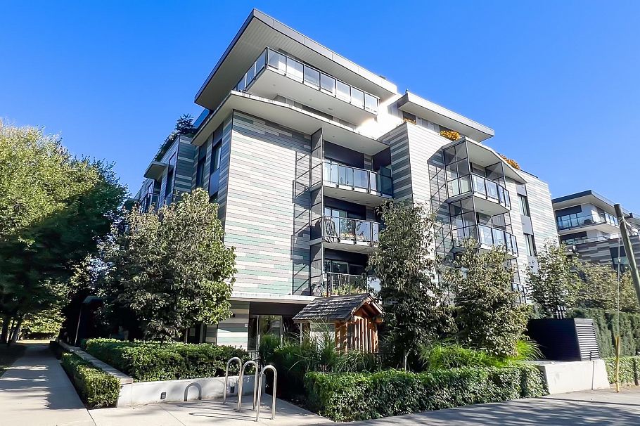 402 488 W 58th Avenue Vancouver, BC - 24