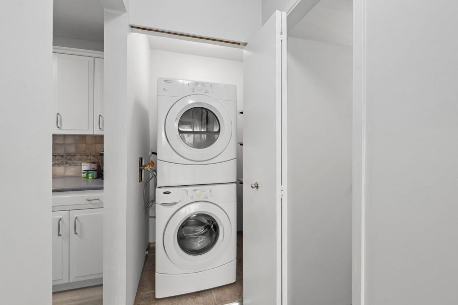 19 220 E 4th Street North Vancouver, BC - 15