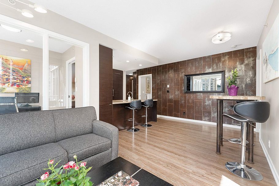 809 833 Homer Street Vancouver, BC - 13