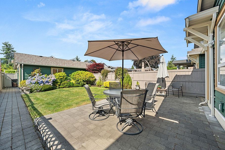 336 E 12th Street North Vancouver, BC - 39