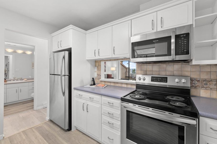 19 220 E 4th Street North Vancouver, BC - 12