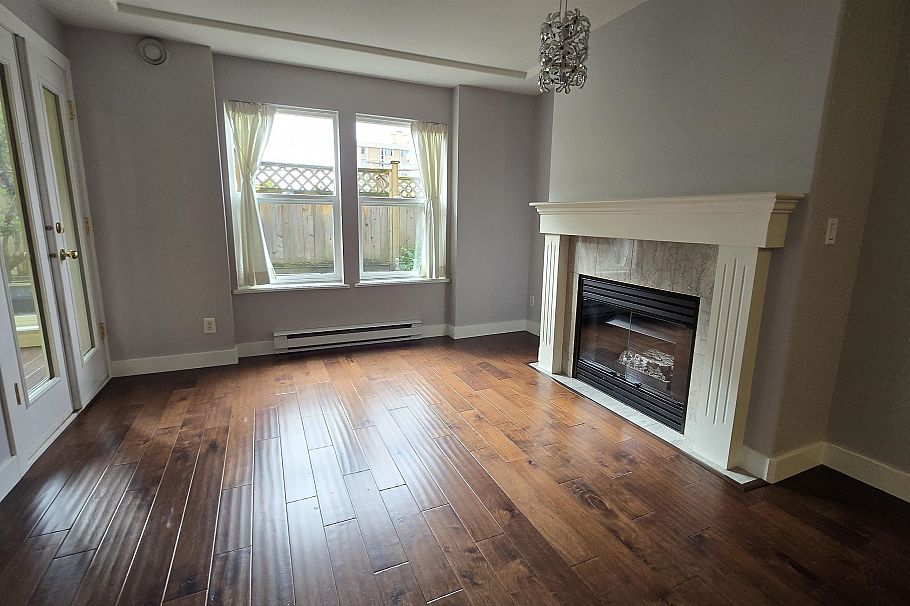 211 5723 Balsam Street Vancouver, BC - 2