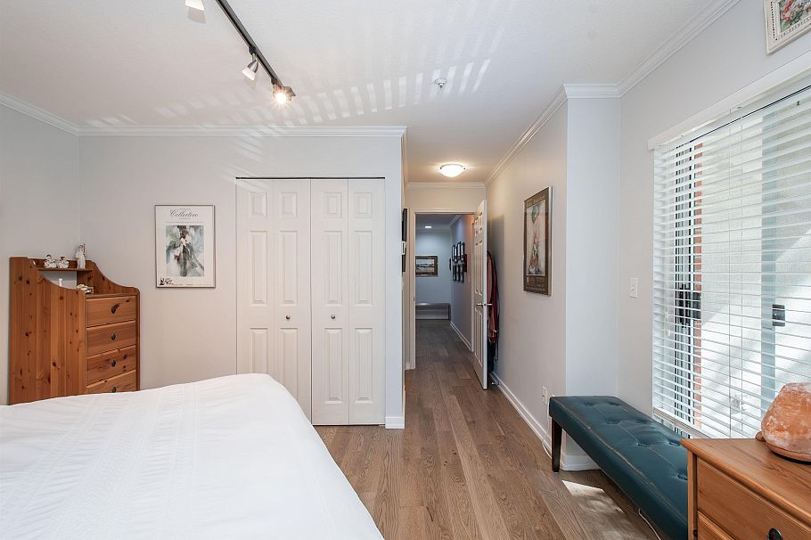 104 128 W 8th Street North Vancouver, BC - 17