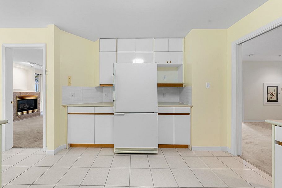 13 2425 Edgemont Boulevard North Vancouver, BC - 17