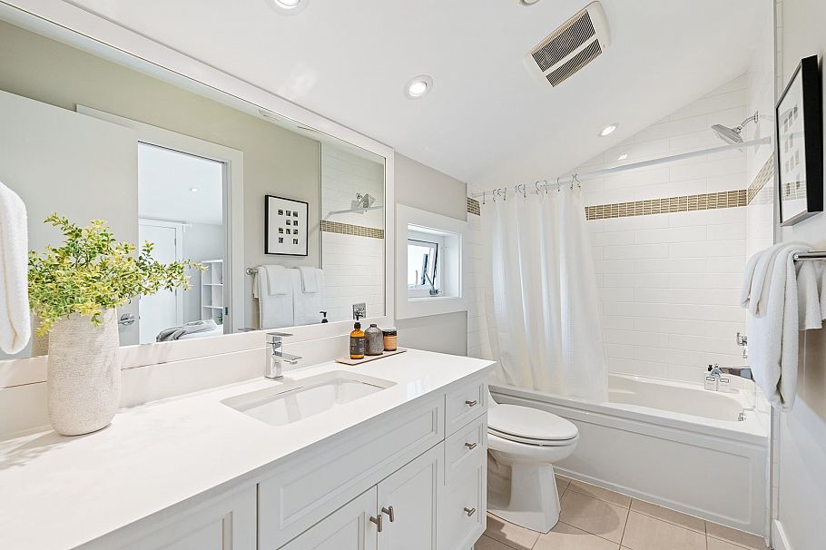 938 E 20th Avenue Vancouver, BC - 28