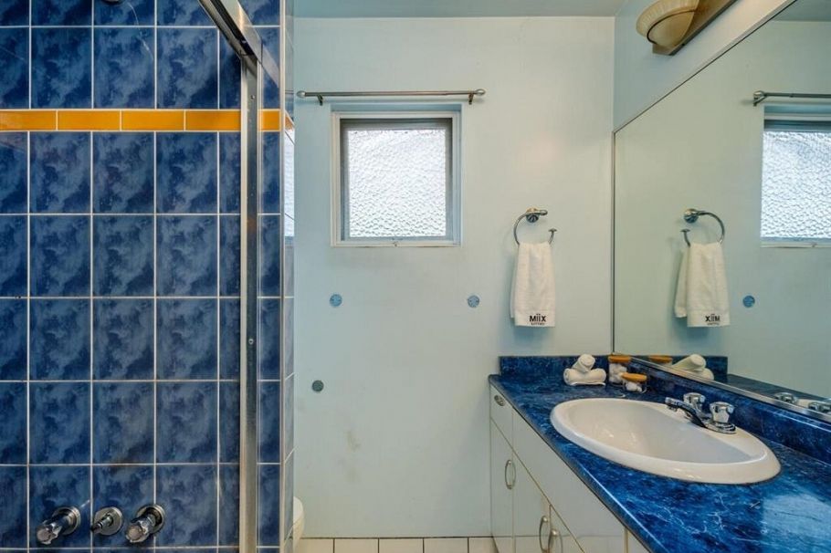 3687 E 26th Avenue Vancouver, BC - 5