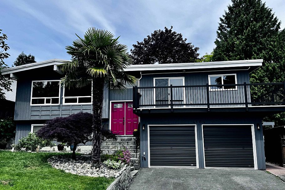 4164 Fairway Place North Vancouver, BC - 1