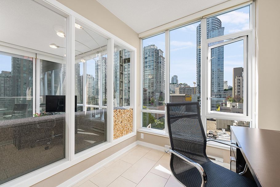 809 833 Homer Street Vancouver, BC - 12