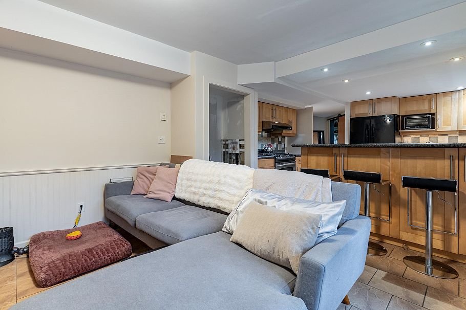 4164 Fairway Place North Vancouver, BC - 19