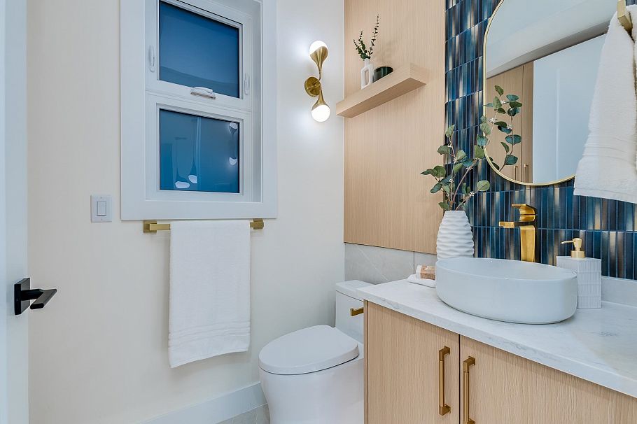 1 5461 Rhodes Street Vancouver, BC - 12