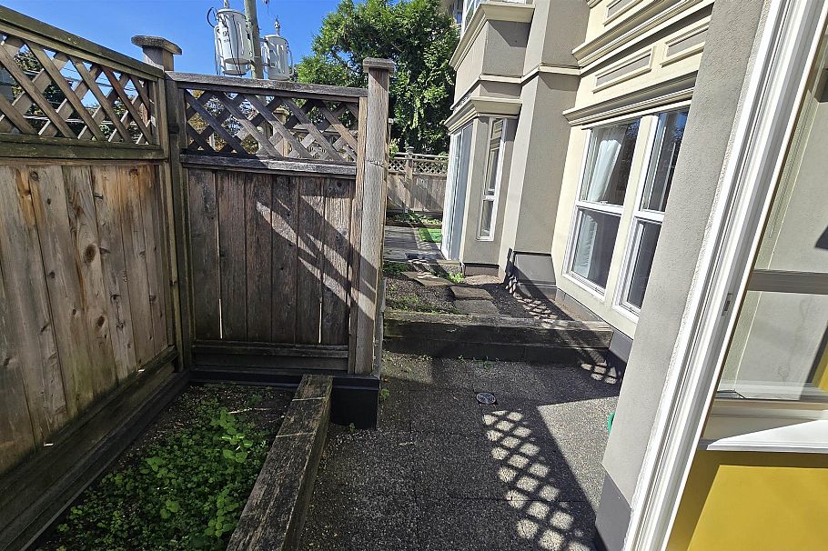 211 5723 Balsam Street Vancouver, BC - 17