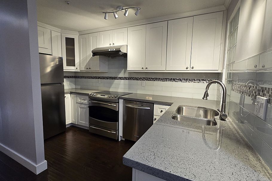 211 5723 Balsam Street Vancouver, BC - 6