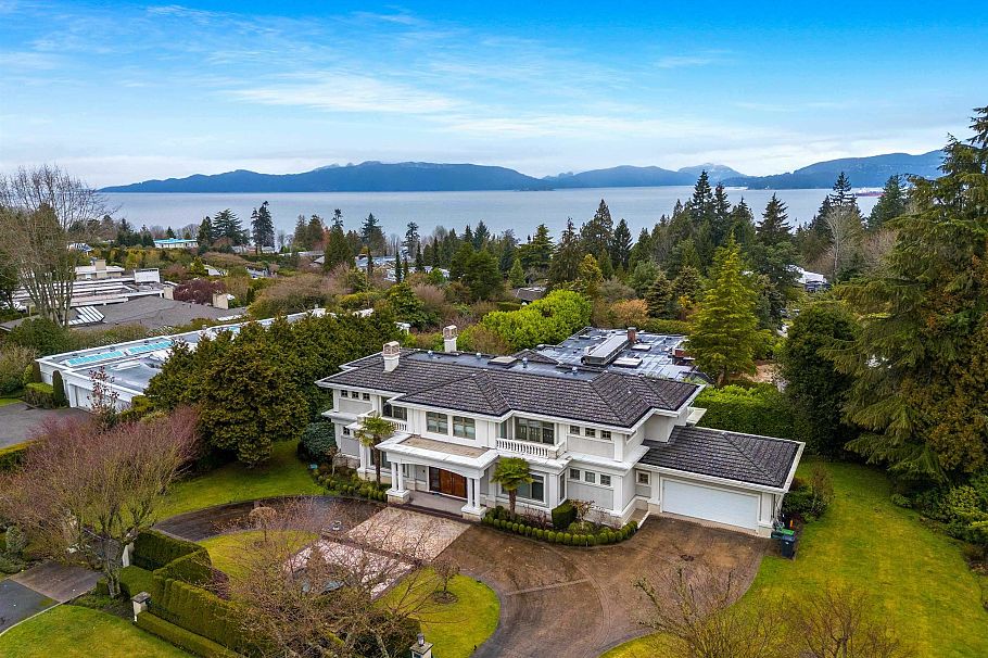 5515 Kingston Road Vancouver, BC - 2