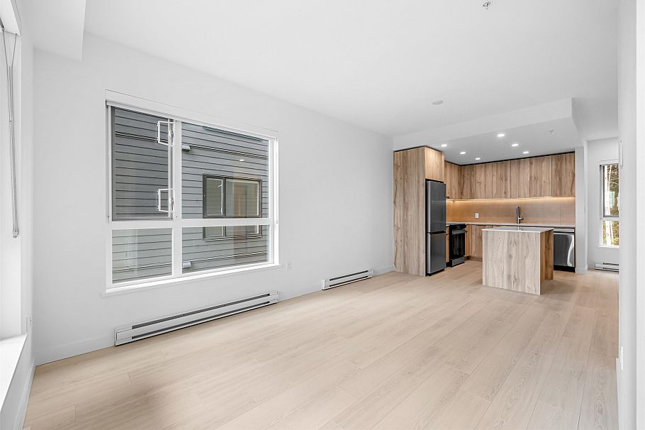 408 3596 Malsum Drive North Vancouver, BC - 11