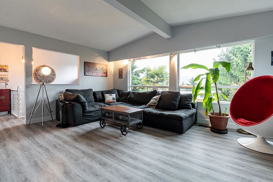 4164 Fairway Place North Vancouver, BC - 6