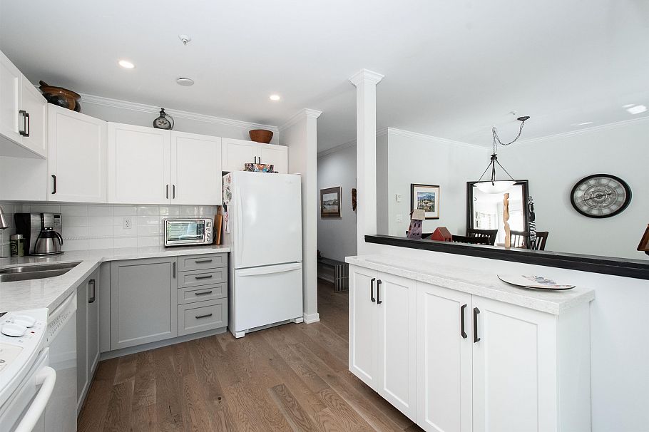 104 128 W 8th Street North Vancouver, BC - 6