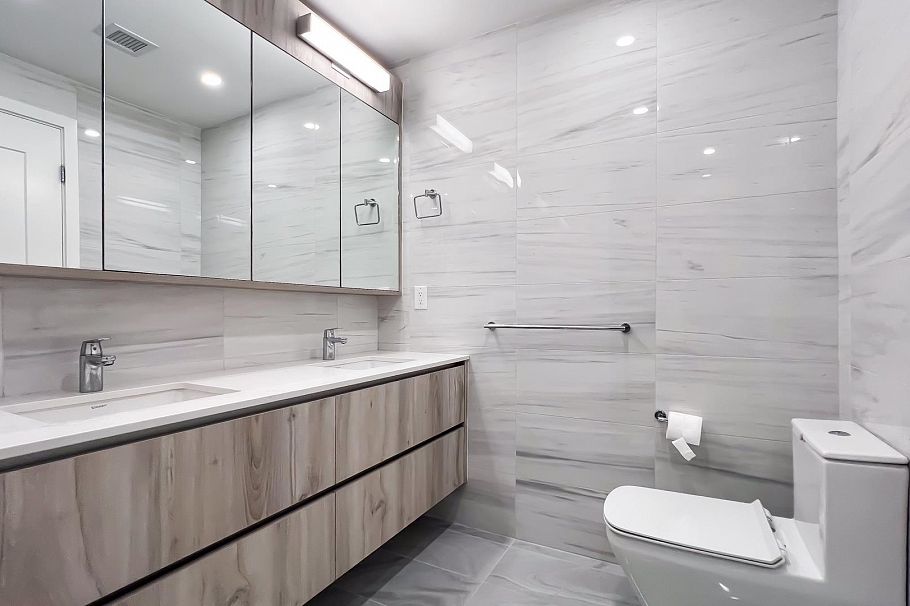 402 488 W 58th Avenue Vancouver, BC - 16