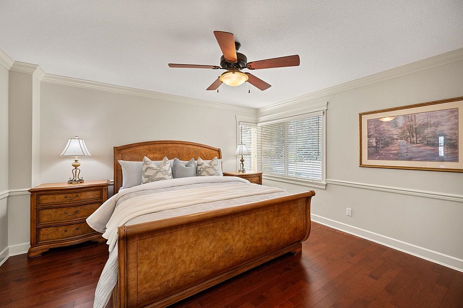 336 E 12th Street North Vancouver, BC - 18