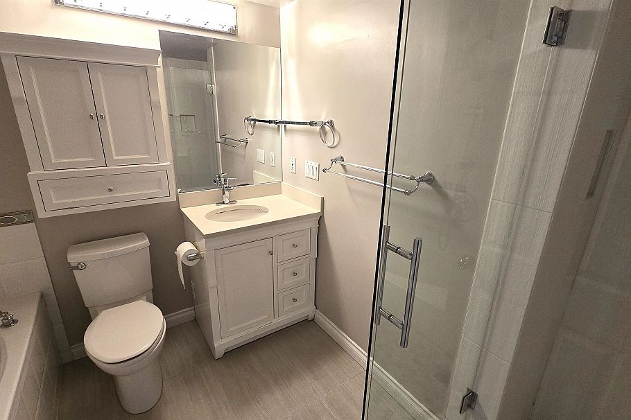 211 5723 Balsam Street Vancouver, BC - 16