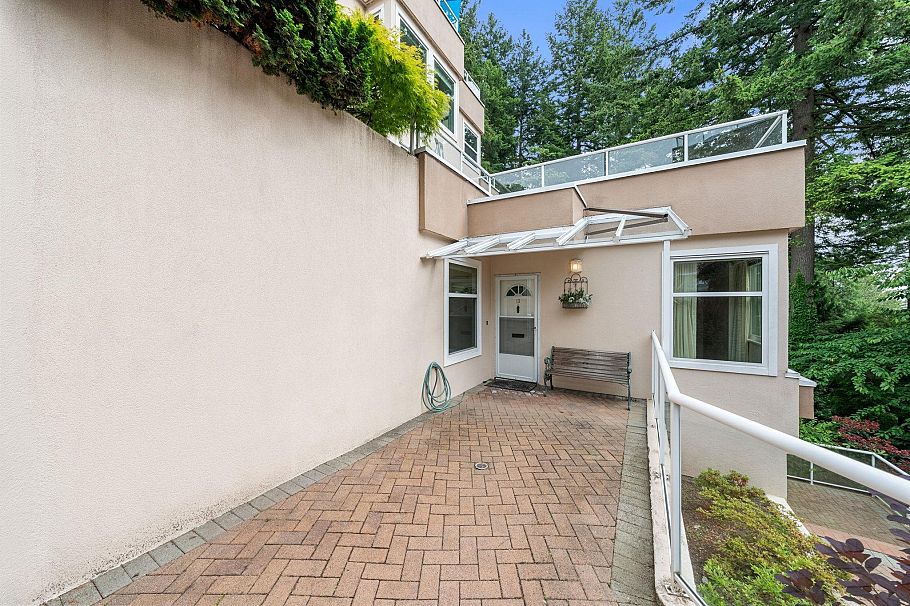 13 2425 Edgemont Boulevard North Vancouver, BC - 38