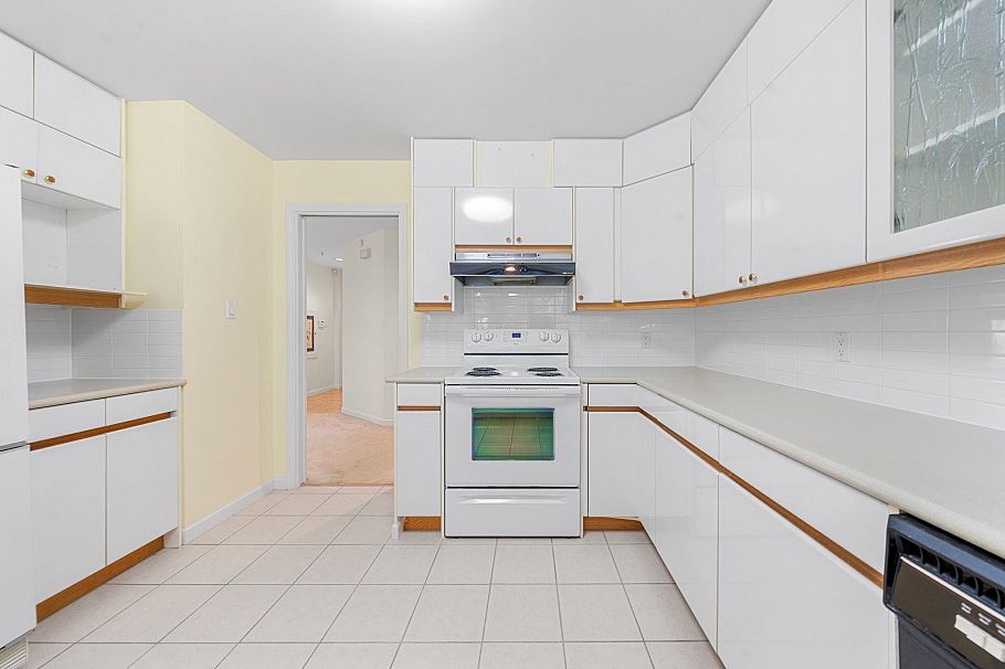 13 2425 Edgemont Boulevard North Vancouver, BC - 18