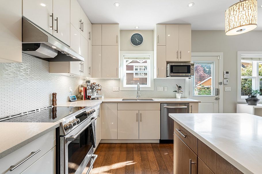 938 E 20th Avenue Vancouver, BC - 12