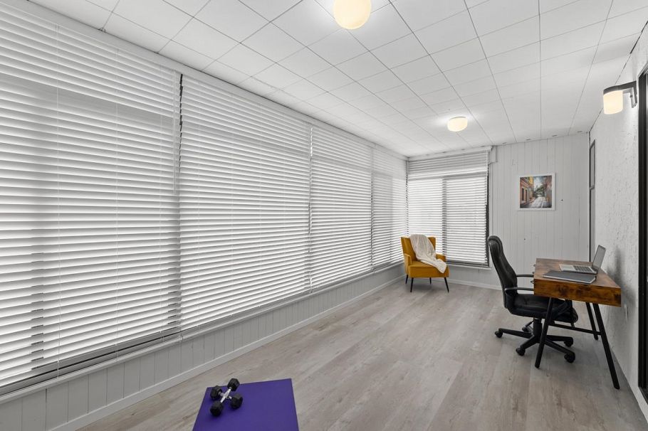 19 220 E 4th Street North Vancouver, BC - 19