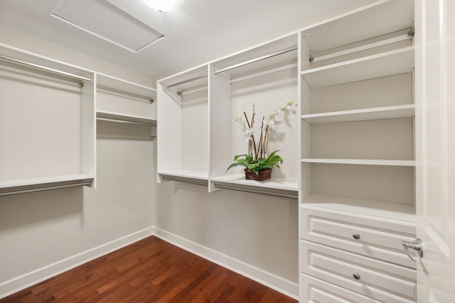 336 E 12th Street North Vancouver, BC - 27