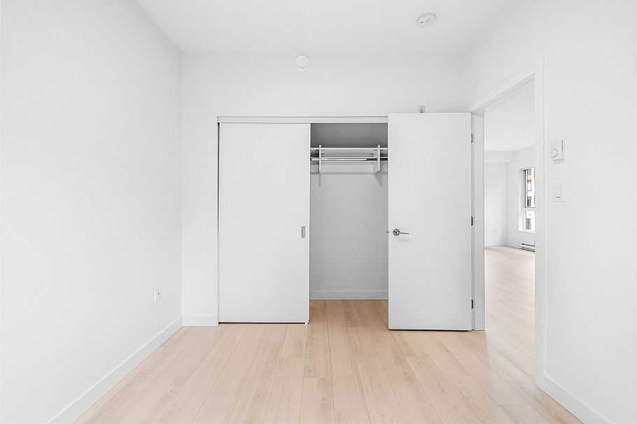 408 3596 Malsum Drive North Vancouver, BC - 17