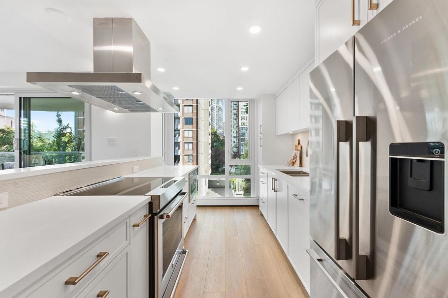 503 1020 Harwood Street Vancouver, BC - 4