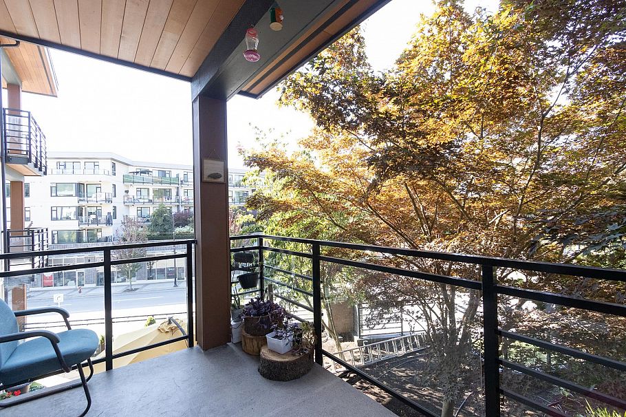 310 733 W 14th Street North Vancouver, BC - 12