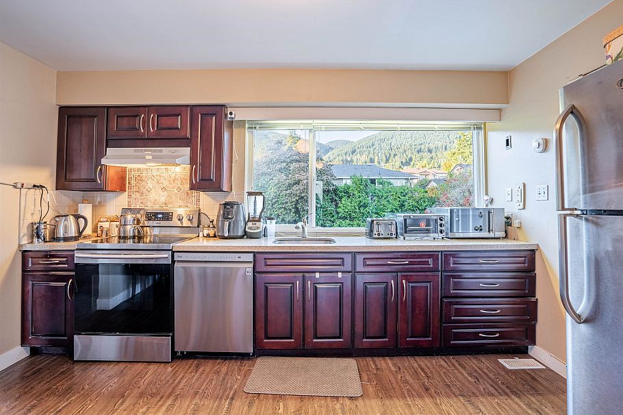 622 Croydon Place North Vancouver, BC - 7