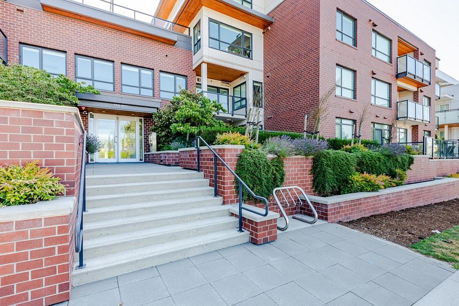 104 7828 Granville Street Vancouver, BC - 31