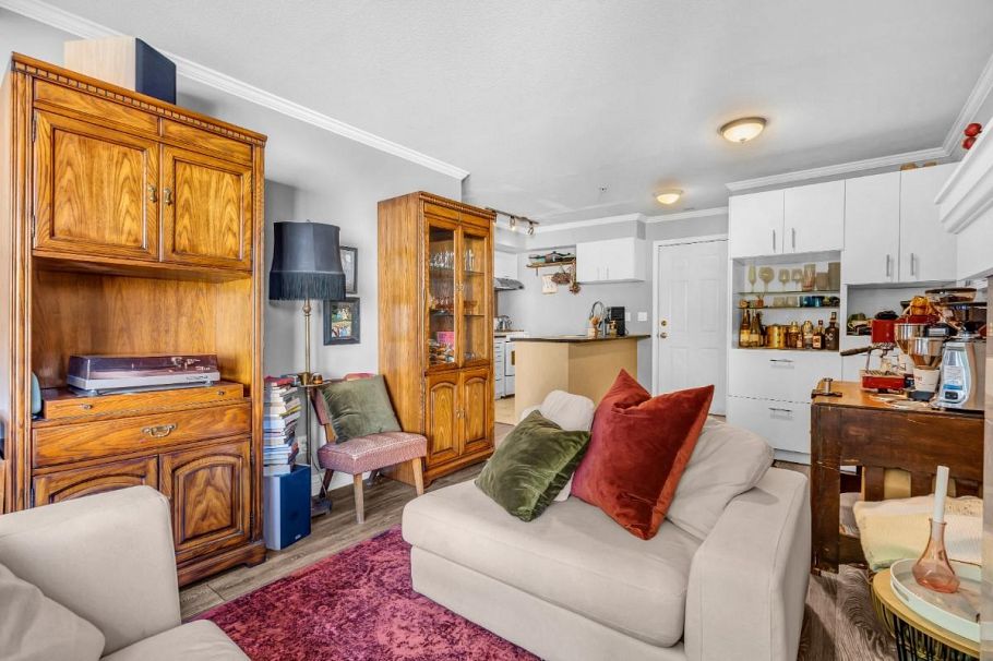 203 1617 Grant Street Vancouver, BC - 9