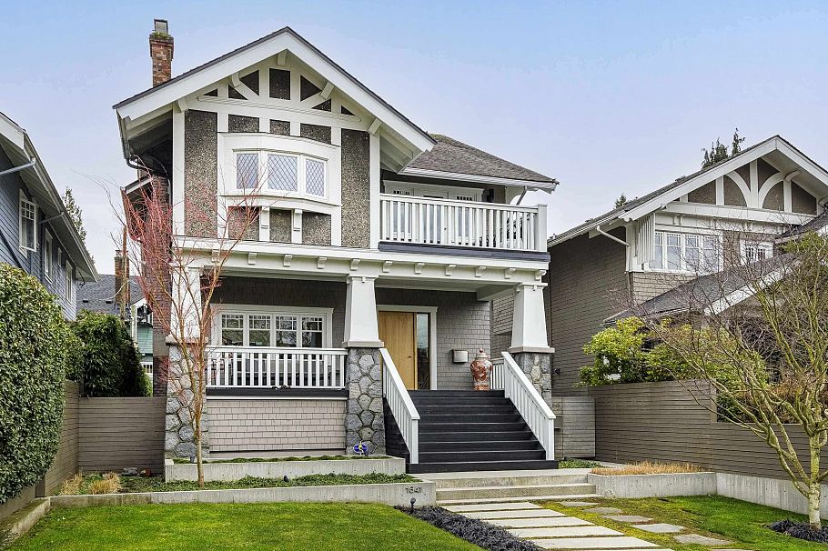 1643 Collingwood Street Vancouver, BC - 1