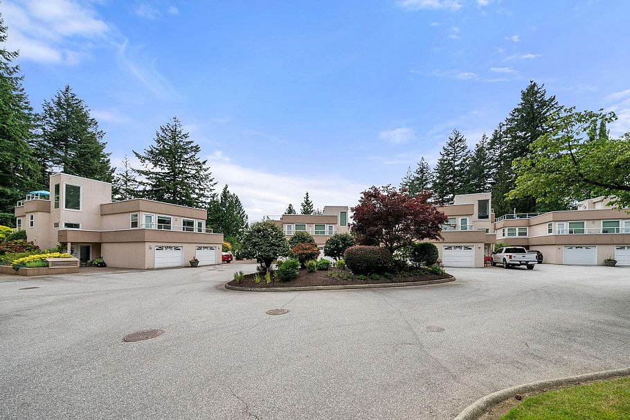 13 2425 Edgemont Boulevard North Vancouver, BC - 39