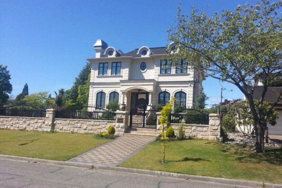 1291 W 50th Avenue Vancouver, BC - 2