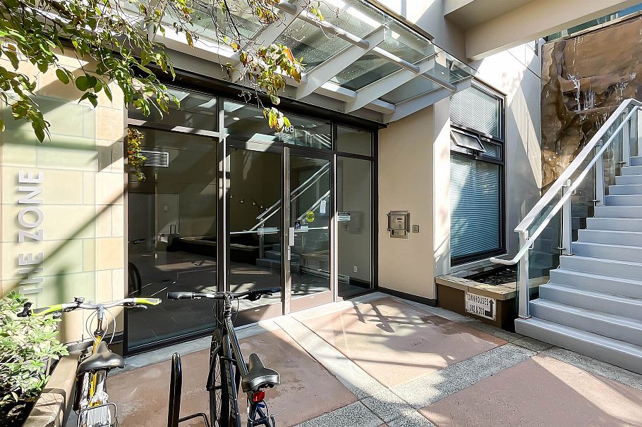 1106 1068 W Broadway Vancouver, BC - 21