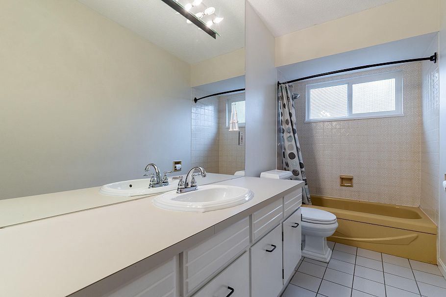 4164 Fairway Place North Vancouver, BC - 12