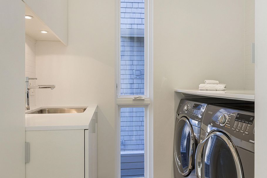 1643 Collingwood Street Vancouver, BC - 11