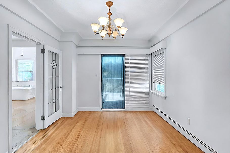 275 W King Edward Avenue Vancouver, BC - 4