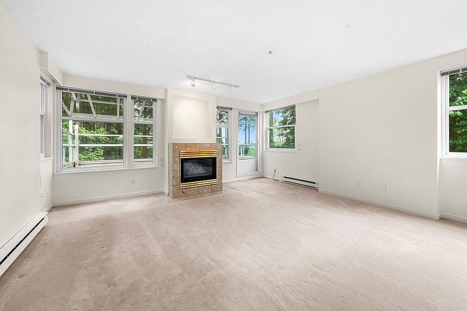 13 2425 Edgemont Boulevard North Vancouver, BC - 4