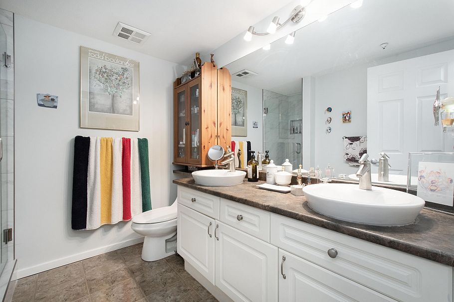 104 128 W 8th Street North Vancouver, BC - 19