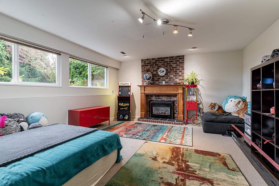 4164 Fairway Place North Vancouver, BC - 18