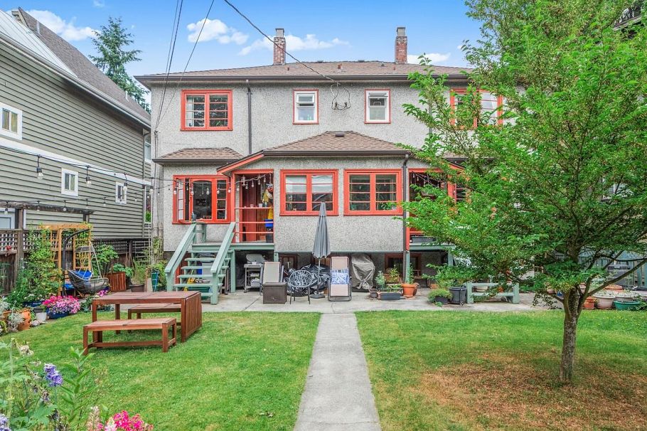 1958 W 12th Avenue Vancouver, BC - 2